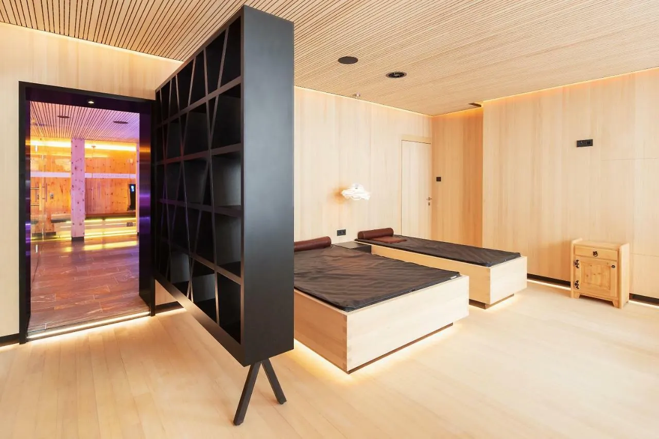 Hotel Goldener Adler - Im Sommer Silvretta Card Premium Inkludiert ايشجل النمسا